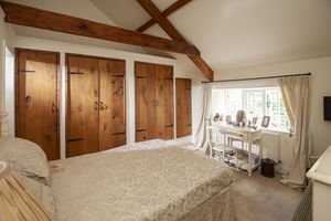 Bedroom- click for photo gallery